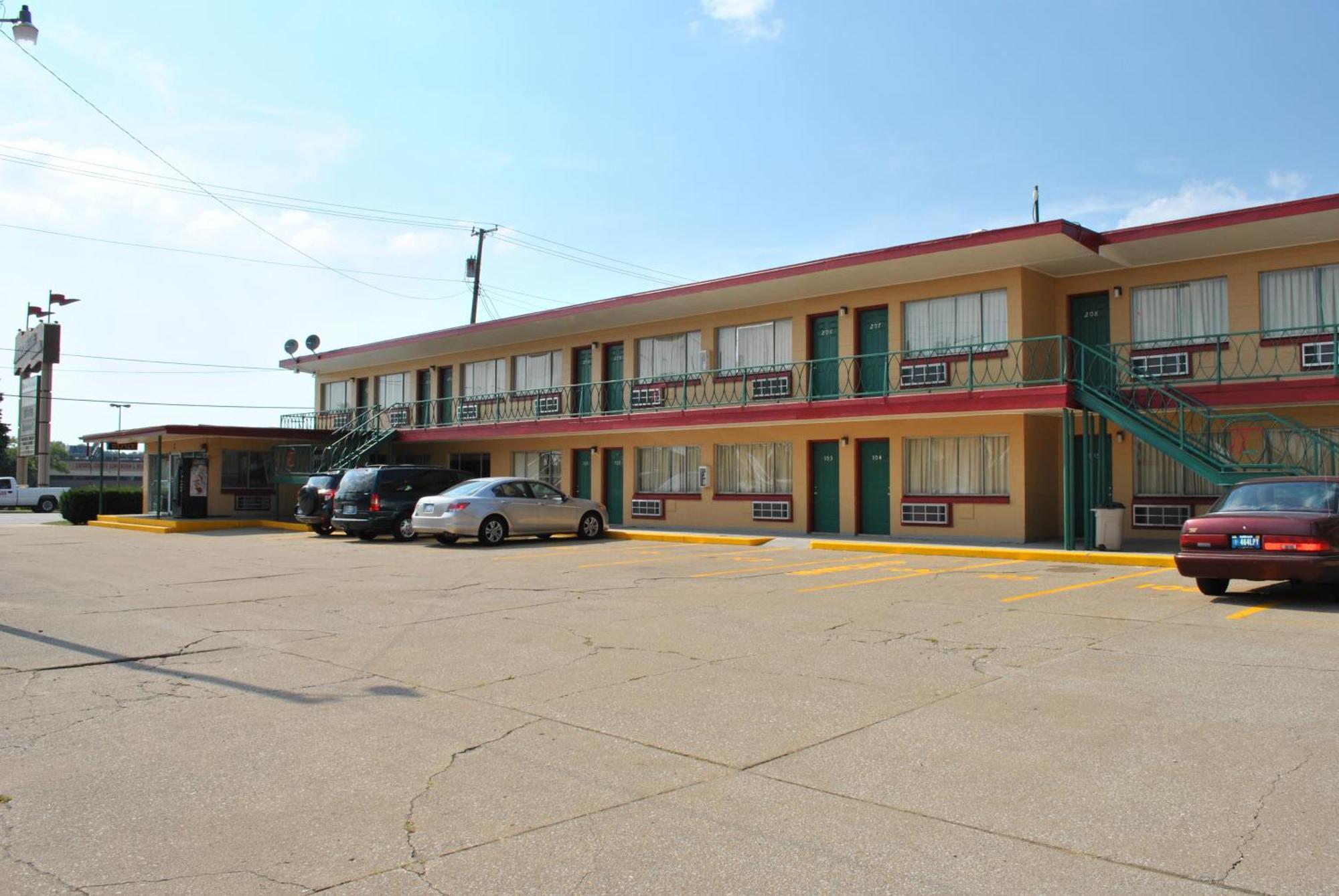 Travel Inn Motel Мичиган Сити Экстерьер фото