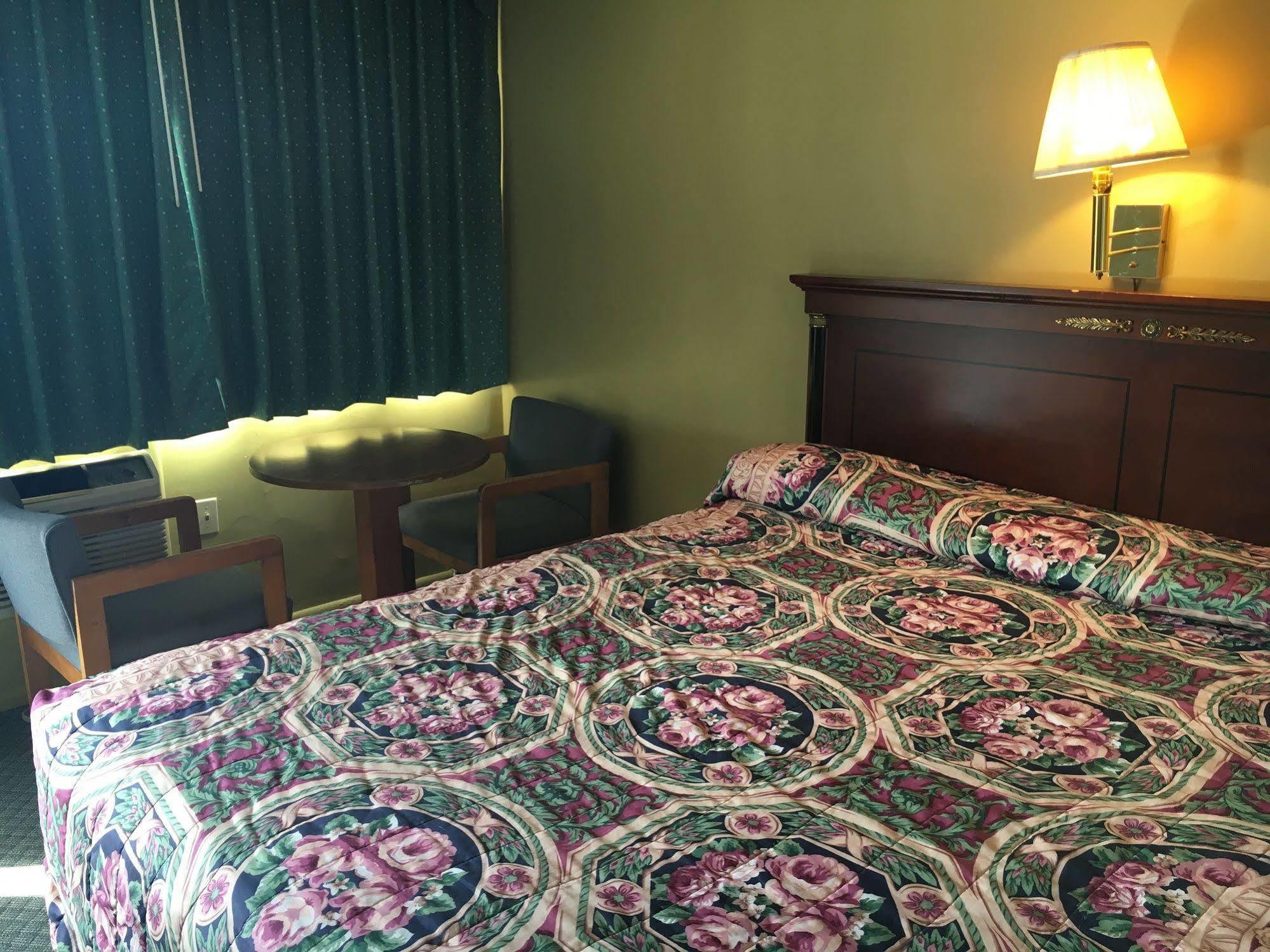 Travel Inn Motel Мичиган Сити Экстерьер фото
